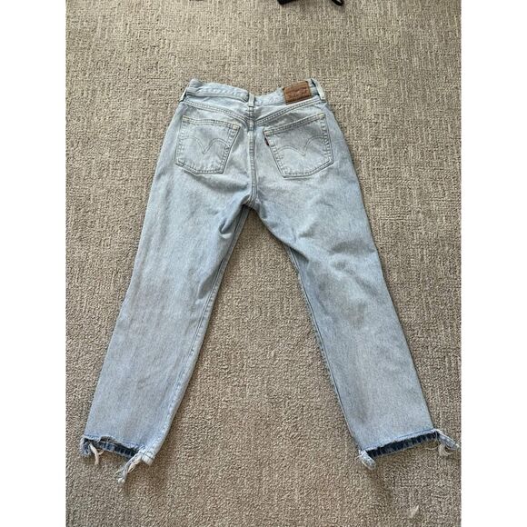 Levi's 501 Distress Jeans- W28 L26- Light Wash - Picture 3 of 6